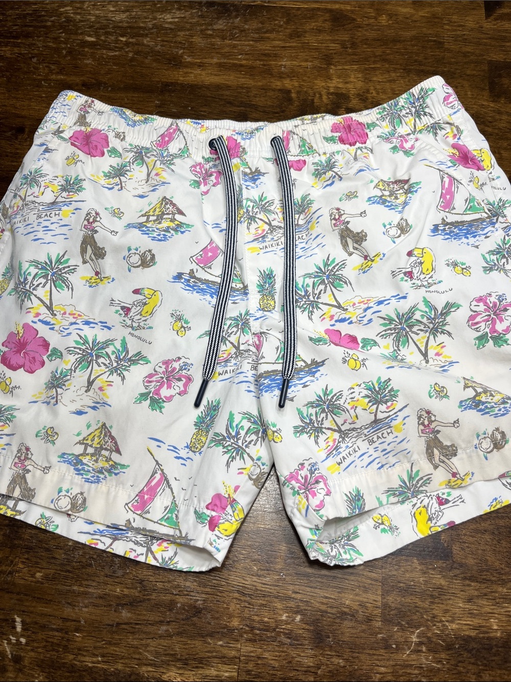 GAP White Tropical Print Swim Trunks with Multicolor Accents